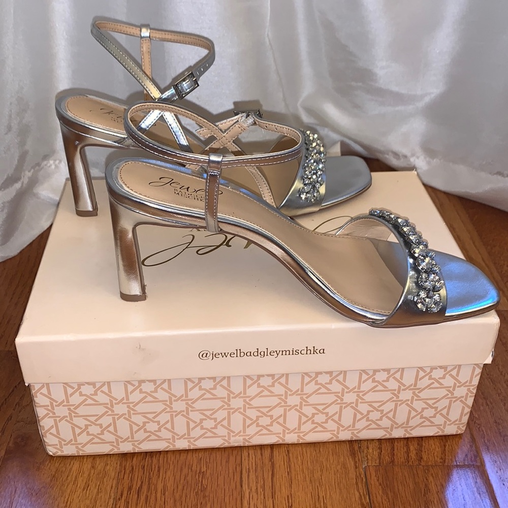 JEWEL BADGLEY MISCHKA Patsy Embellished Sandal - Picture 4 of 4